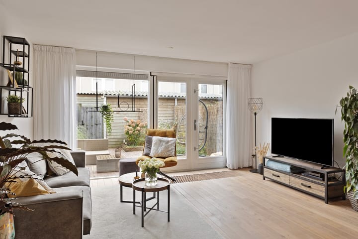 Foto 10 van Charles Dickensstraat 11