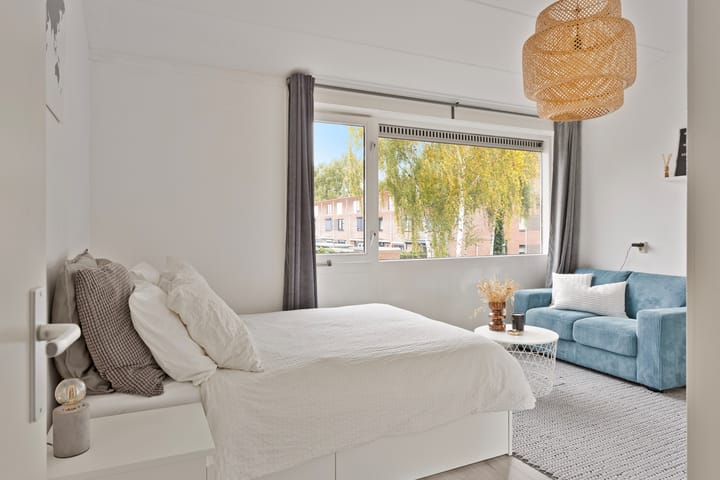 Foto 23 van Charles Dickensstraat 11