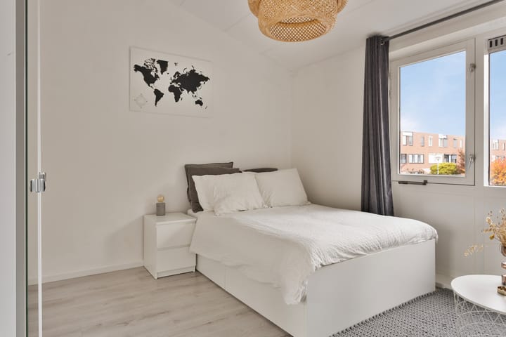 Foto 25 van Charles Dickensstraat 11