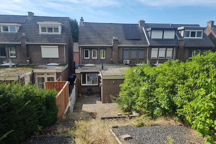 Bekijk foto 13 van Kampstraat 64