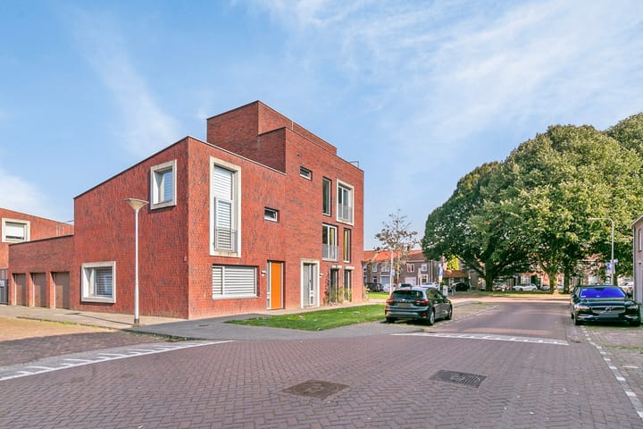 Foto 33 van Jan van der Heijdenstraat 96