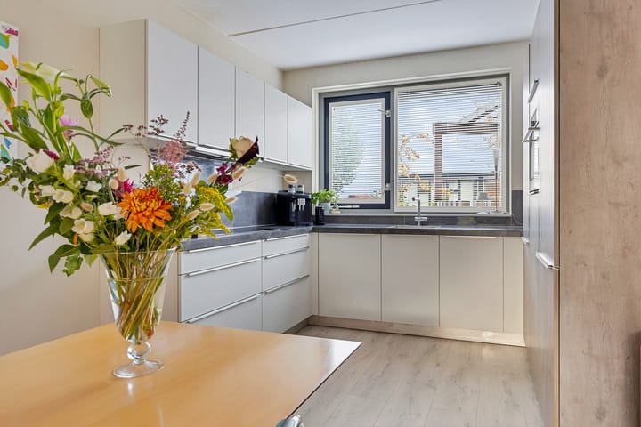 Foto 2 van Antillenstraat 34