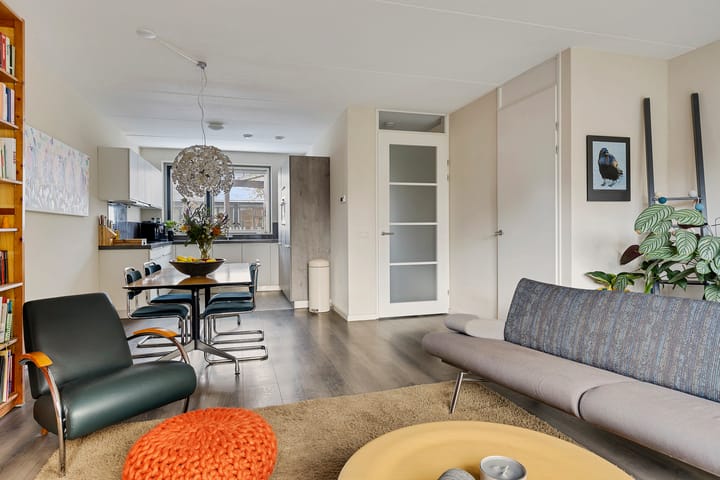 Foto 8 van Antillenstraat 34