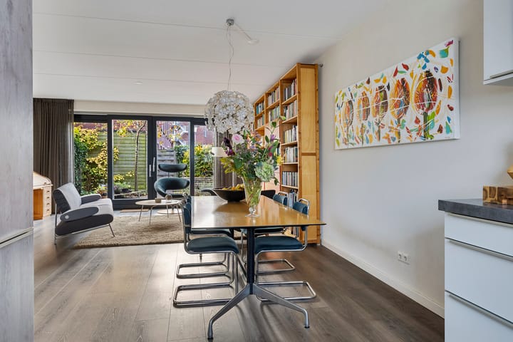 Foto 10 van Antillenstraat 34