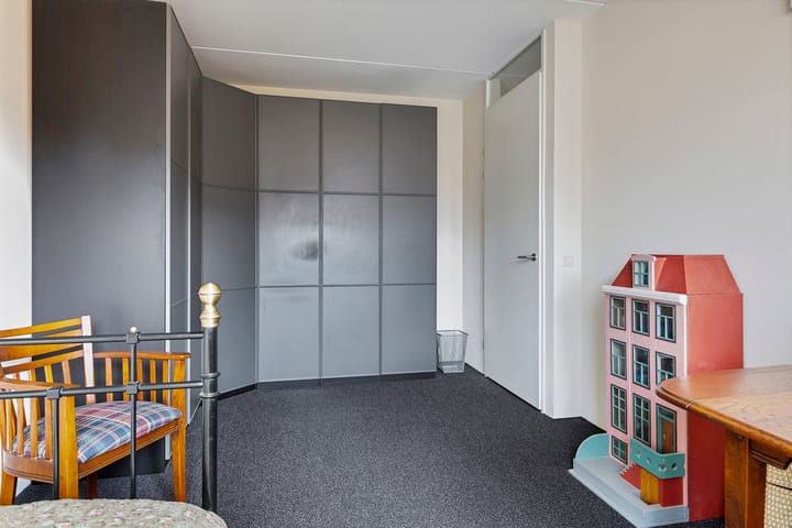 Foto 18 van Antillenstraat 34