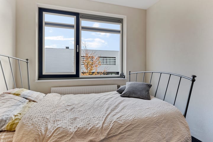 Foto 21 van Antillenstraat 34