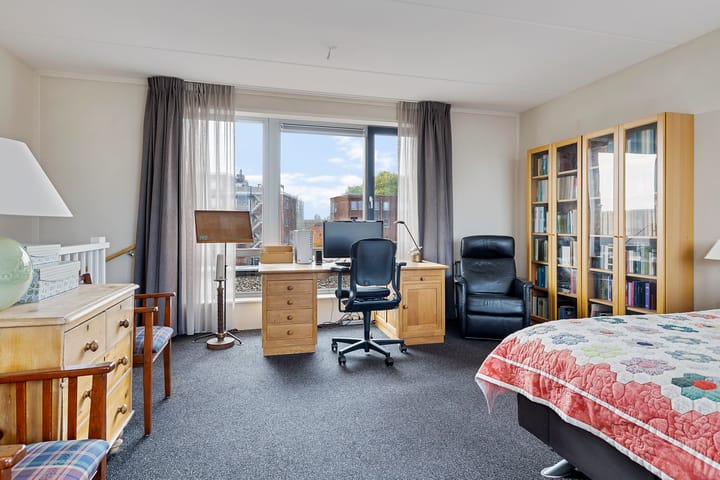 Foto 27 van Antillenstraat 34