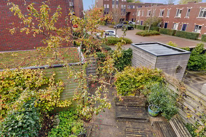 Foto 30 van Antillenstraat 34