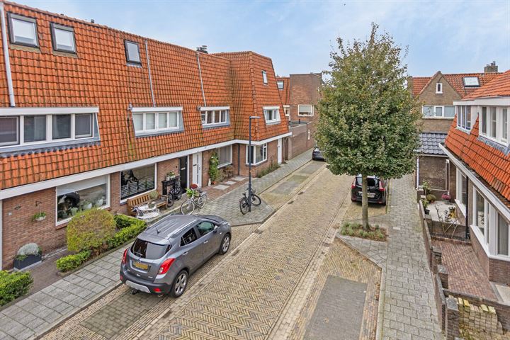 Bekijk foto 9 van van Hasseltstraat 30