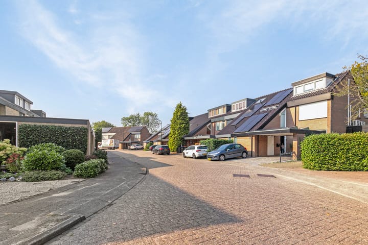 Foto 2 van Vivaldiweg 51