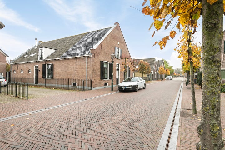 View photo 4 of Dorpsstraat 75