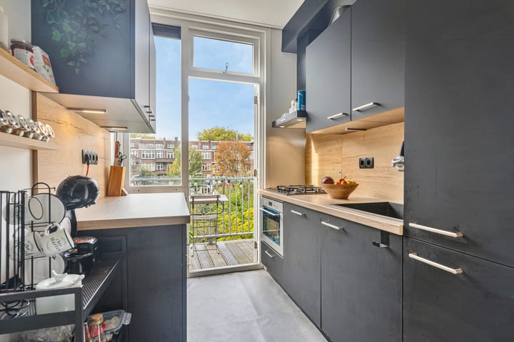 Foto 3 van Nobelstraat 81-A02