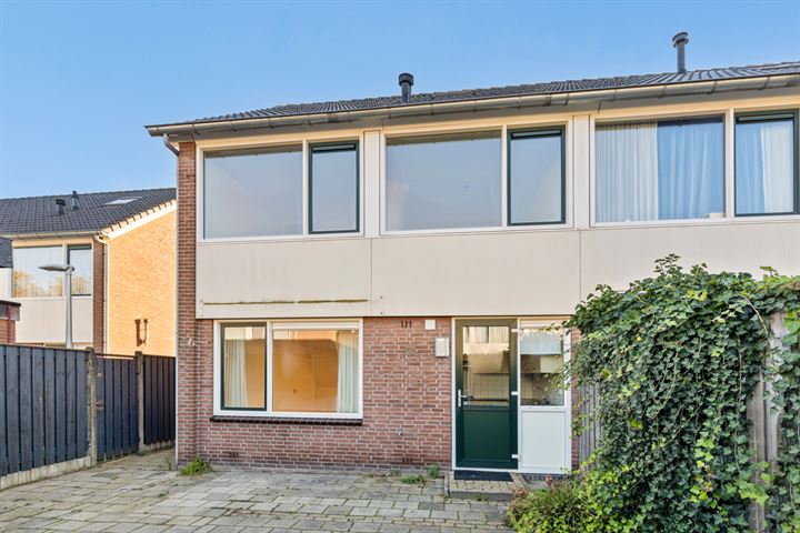 Bekijk foto 33 van Egelantierstraat 11