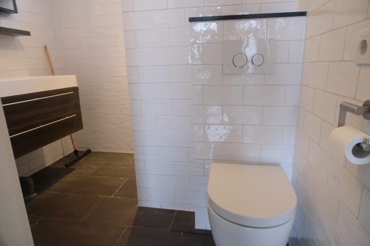 Foto 8 van Van Brederodestraat 61