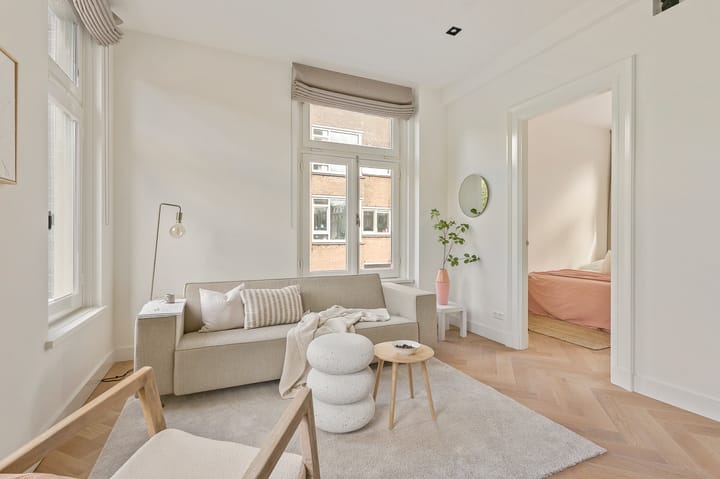 Photo 3 of Czaar Peterstraat 23-C