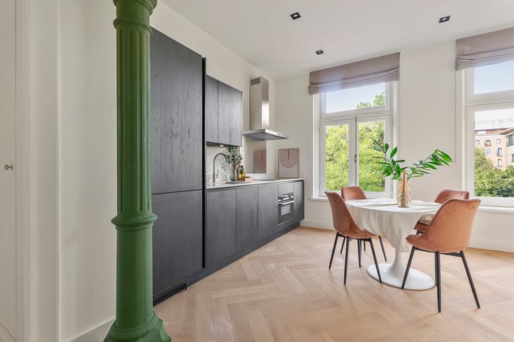 Photo 6 of Czaar Peterstraat 23-C