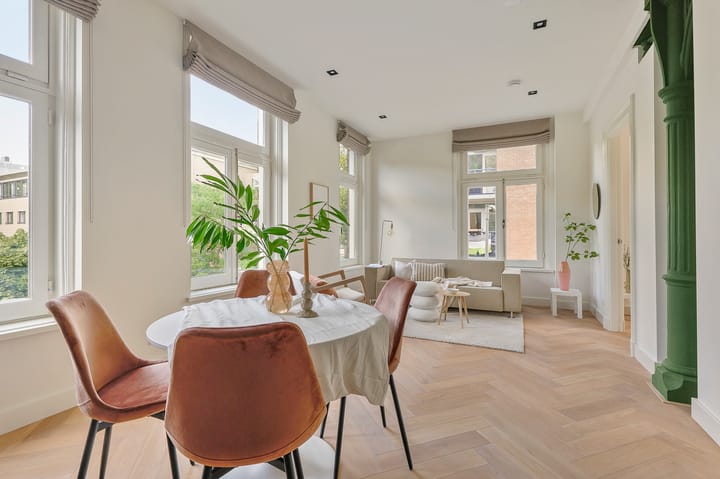 Photo 10 of Czaar Peterstraat 23-C