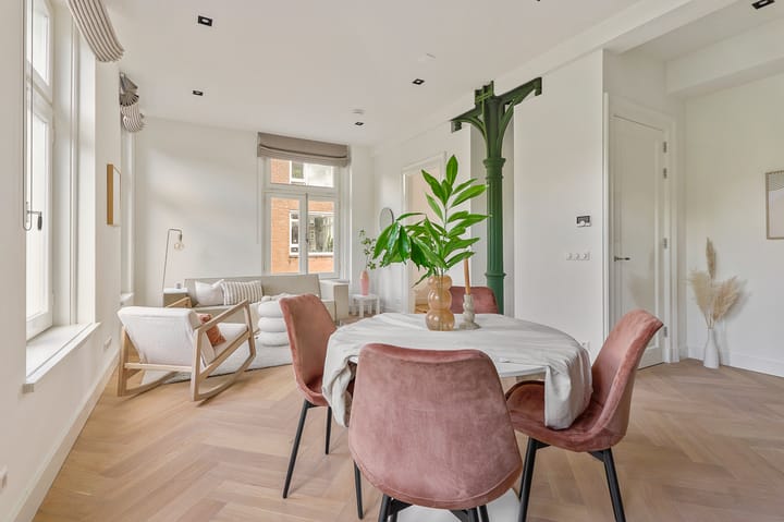 Photo 11 of Czaar Peterstraat 23-C