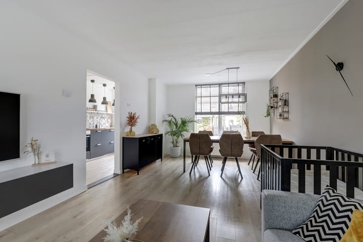 Foto 2 van Pinksterbloemstraat 4