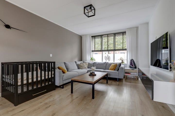 Foto 8 van Pinksterbloemstraat 4