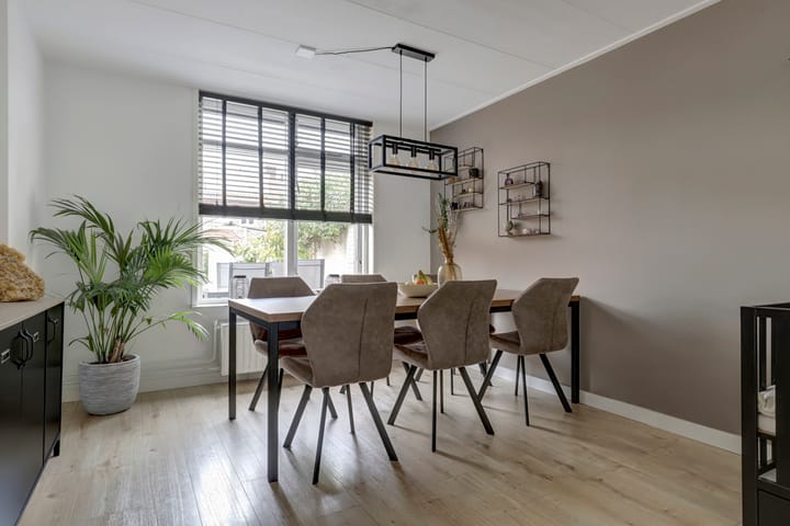 Foto 11 van Pinksterbloemstraat 4