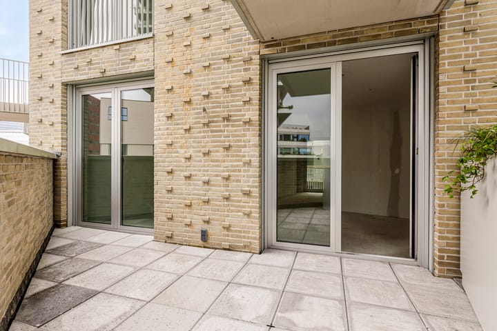 Foto 15 van Lutonhof 80