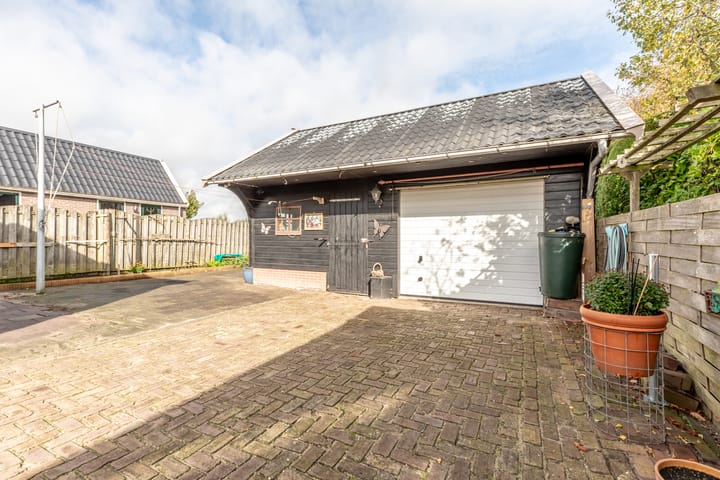 Foto 2 van Warder 84