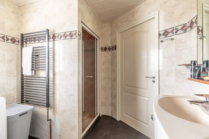 Foto 23 van Warder 84