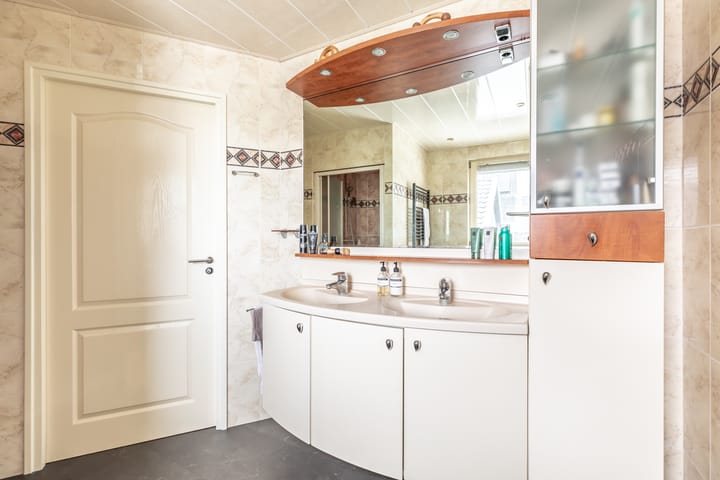 Foto 24 van Warder 84