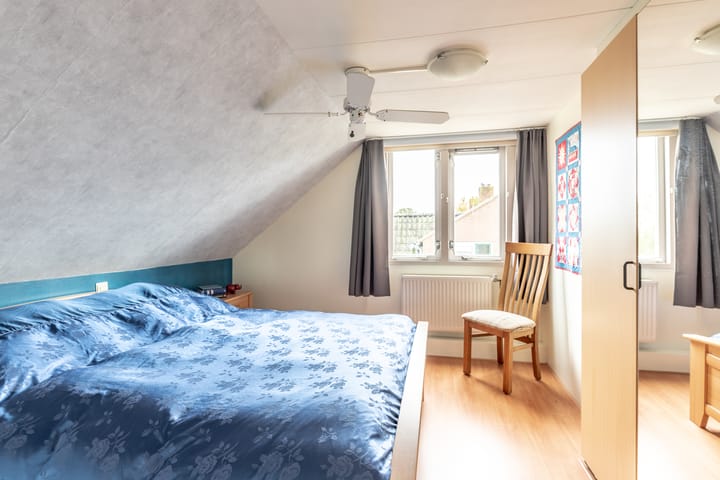 Foto 27 van Warder 84