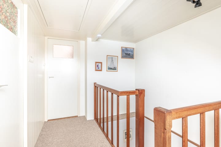 Foto 30 van Warder 84