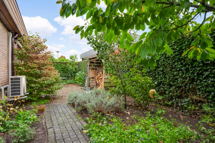 Foto 24 van Jean Adamslaan 2