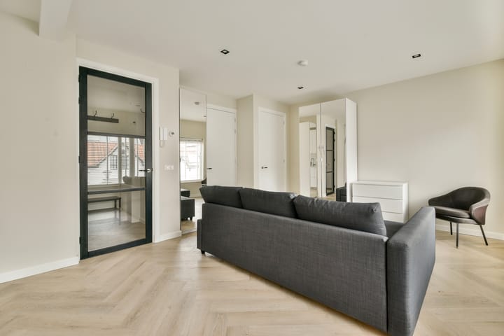 Foto 10 van Binnenweg 185-A