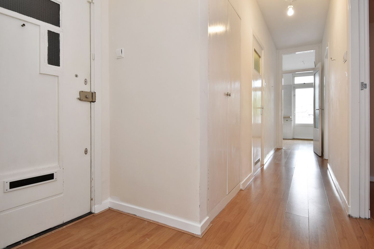 Foto 10 van van Naeltwijckstraat 219