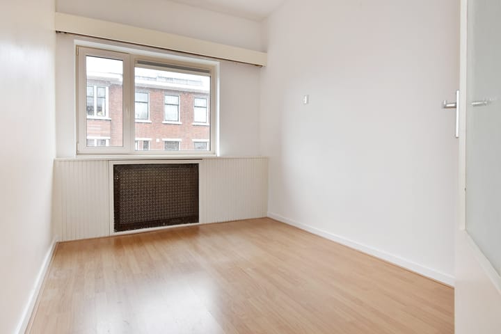 Foto 12 van van Naeltwijckstraat 219