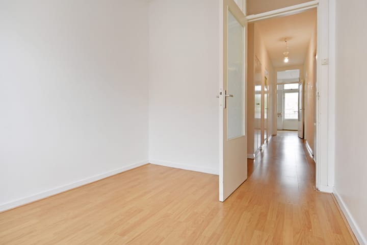 Foto 13 van van Naeltwijckstraat 219