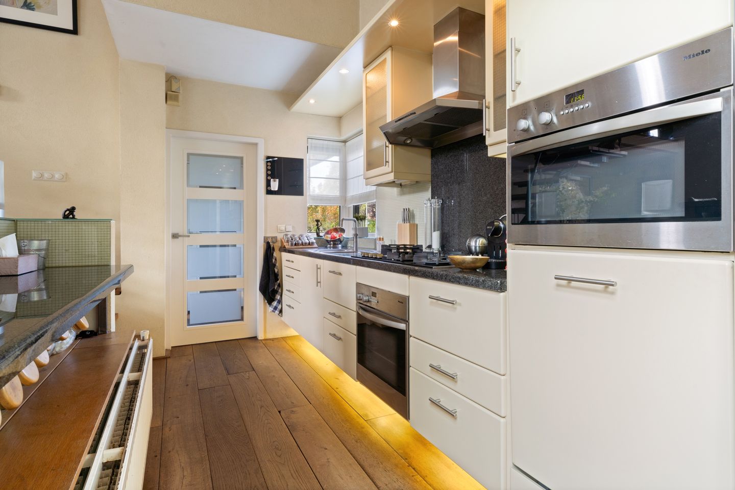 Foto 19 van Henegouwenlaan 17