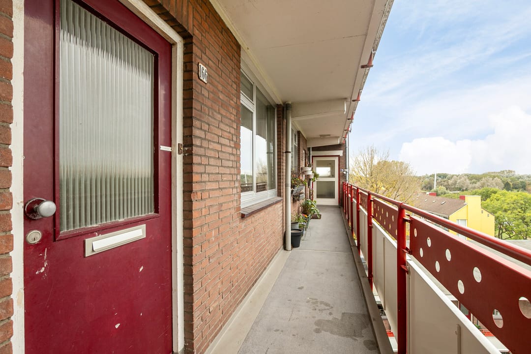 Photo 8 of Antony Moddermanstraat 166