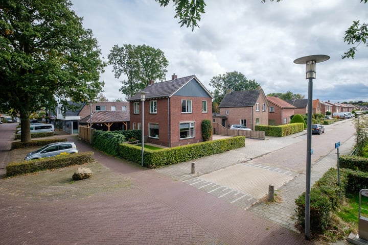 View photo 46 of Burg.Bosch Bruiststraat 36