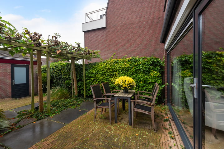 View photo 16 of Wassenaer van Obdamstraat 5