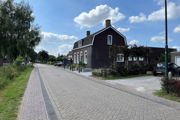 Bekijk foto 2 van Lange Broekstraat 30