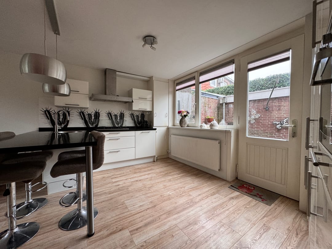 Foto 11 van Bouwmeesterstraat 63-B