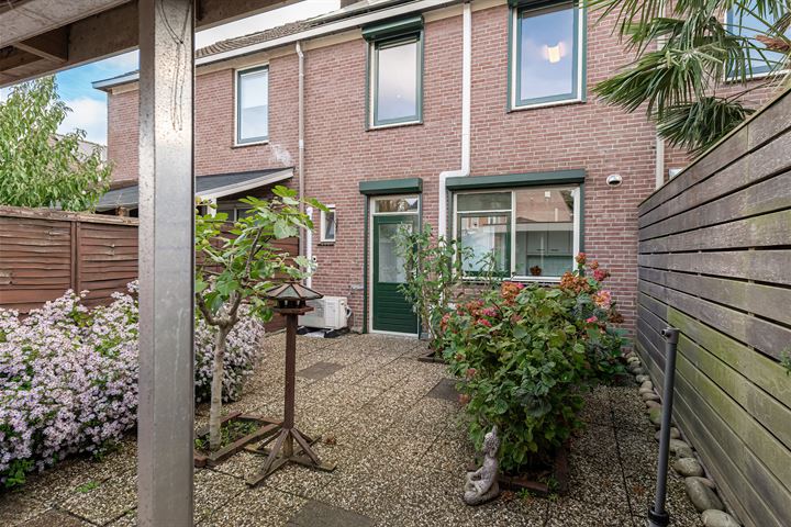 Bekijk foto 27 van Lingestraat 10