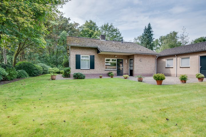 Foto 30 van Kamperfoelielaan 10