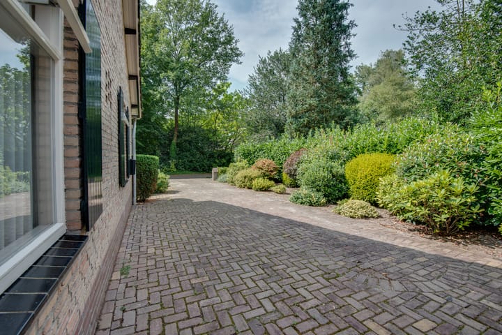 Foto 37 van Kamperfoelielaan 10