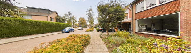 View 360° photo of Voorzijde of Elzenstraat 11