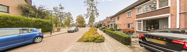 View 360° photo of Straatbeeld of Elzenstraat 11