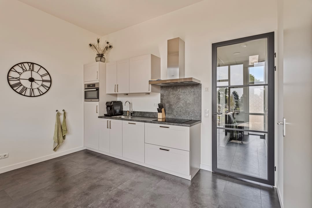 Foto 7 van Albert Schweitzerstraat 109