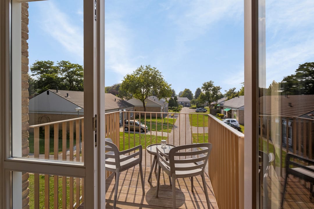 Foto 16 van Albert Schweitzerstraat 109