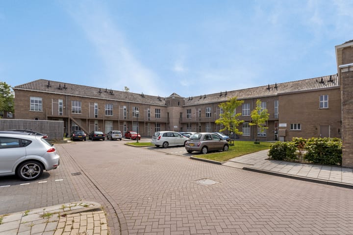 Foto 21 van Albert Schweitzerstraat 109